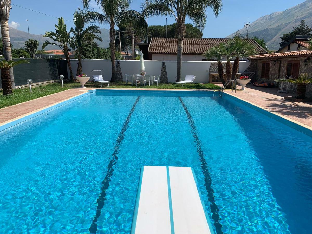 Casa Vacanze Villa Grace Villagrazia Di Carini Bagian luar foto